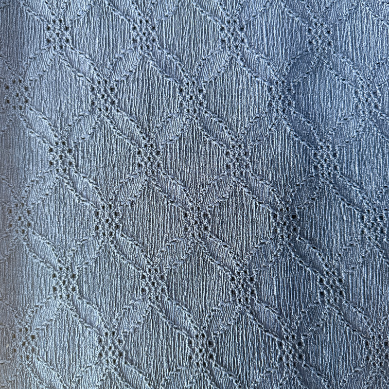 NO7002 Modernong diamond pattern na warp-knitted crepe fabric